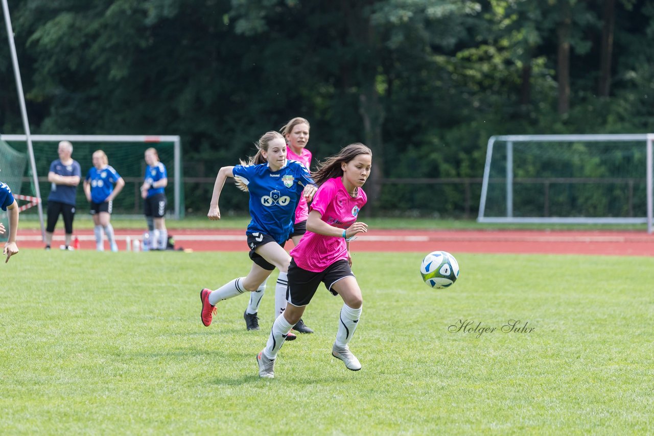 Bild 126 - Loewinnen Cup